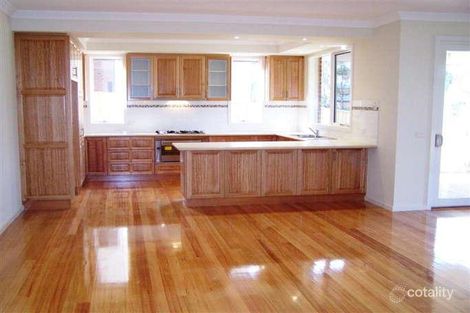 Property photo of 8 Kalbar Road Eltham VIC 3095
