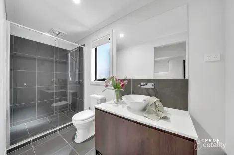 Property photo of 32 Cherish Drive Tarneit VIC 3029