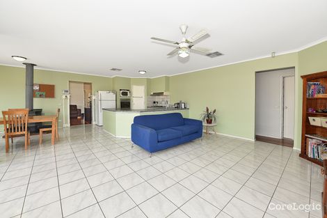 26 Halsey St, Reservoir, VIC 3073