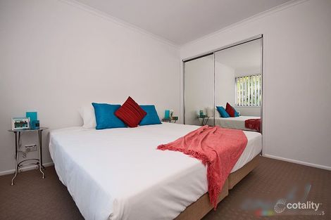 Property photo of 2/31 Second Avenue Broadbeach QLD 4218