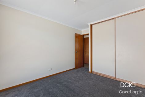 Property photo of 2/2 Tenzing Court Strathdale VIC 3550