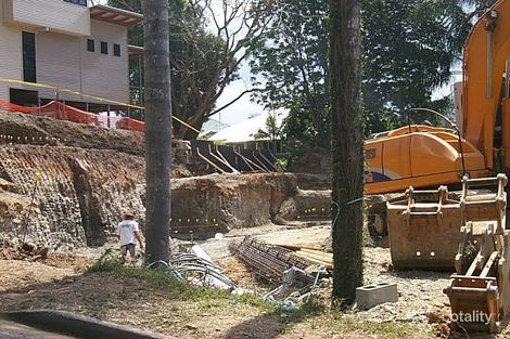 28 Bishop St, St Lucia, QLD 4067