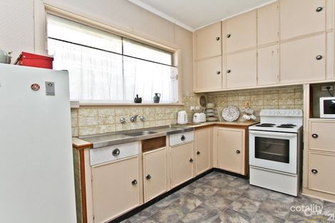 Property photo of 24 Lurnea Crescent Valentine NSW 2280