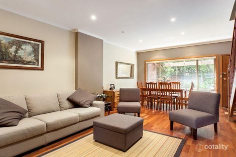 Property photo of 2/1091 Whitehorse Road Box Hill VIC 3128