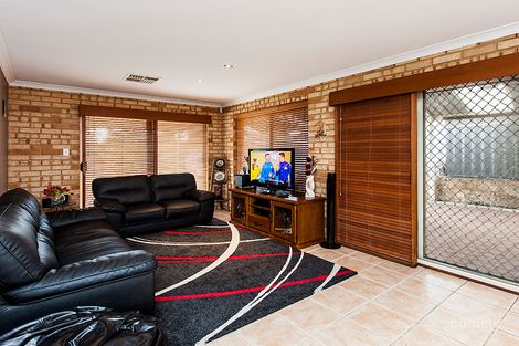 Property photo of 10 Muir Close Waikiki WA 6169