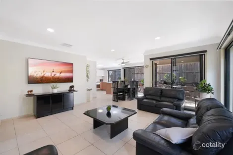 Property photo of 8/1-7 Pine Valley Drive Robina QLD 4226