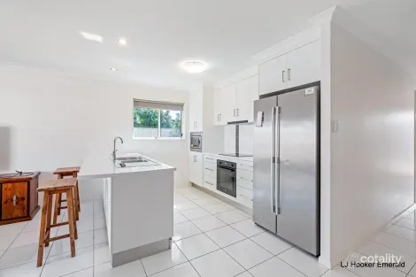 Property photo of 9/44 Lakeside Drive Emerald QLD 4720