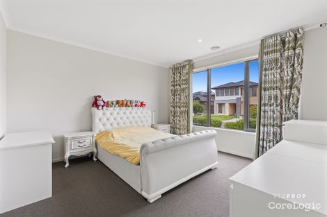 Property photo of 8 Lambro Way Point Cook VIC 3030