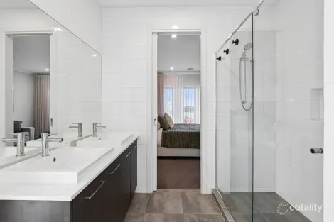 Property photo of 5 Gardenia Avenue Wallan VIC 3756
