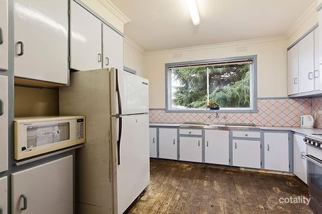 3 Montgomery Ave, Hamlyn Heights, VIC 3215