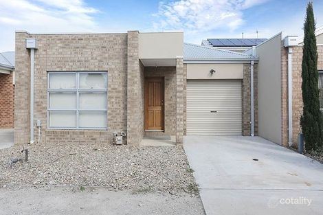 Property photo of 3/12 Cheviot Drive Truganina VIC 3029