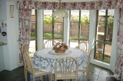 Property photo of 30 Chris Court Hillside VIC 3037