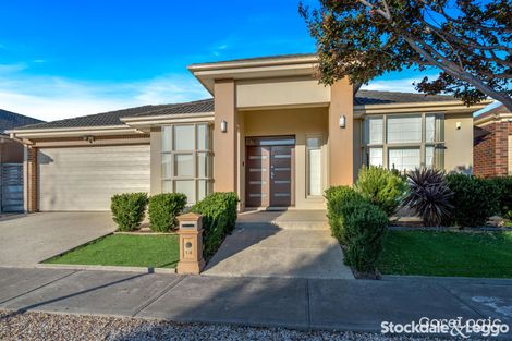 Property photo of 14 Taransay Way Craigieburn VIC 3064