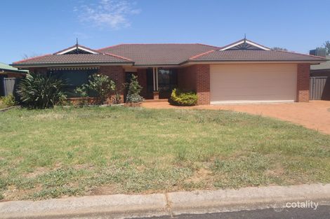 Property photo of 44 Twickenham Drive Dubbo NSW 2830