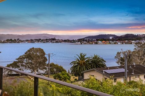 Property photo of 8 Orana Street Green Point NSW 2251