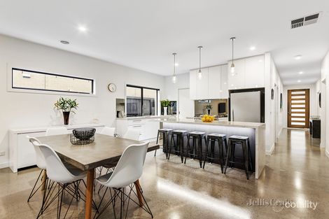 Property photo of 24 Flora Grove Wantirna South VIC 3152