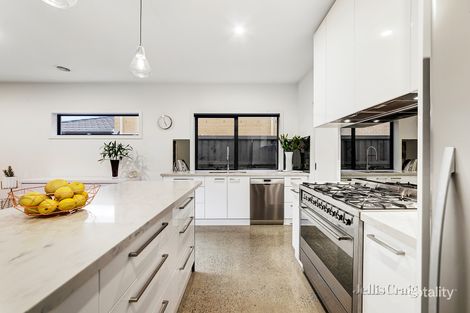 Property photo of 24 Flora Grove Wantirna South VIC 3152