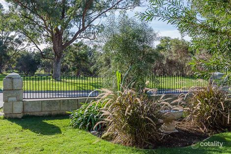 Property photo of 6 McKanna Gardens Parmelia WA 6167