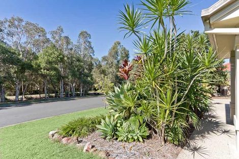 8 Peron Cres, North Lakes, QLD 4509
