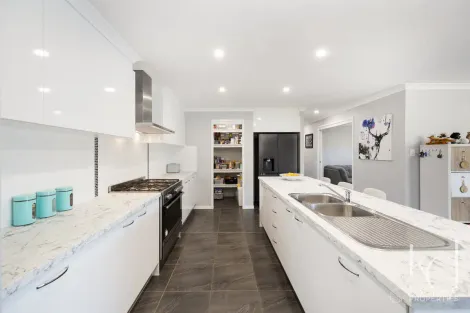 Property photo of 6 Carnaby Close Delaneys Creek QLD 4514