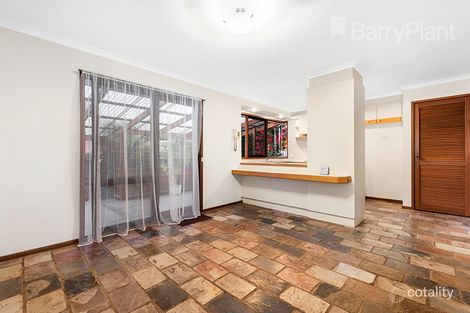 Property photo of 6 Walsh Retreat Berwick VIC 3806