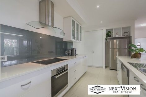 Property photo of 33 Aubin Grove Link Aubin Grove WA 6164