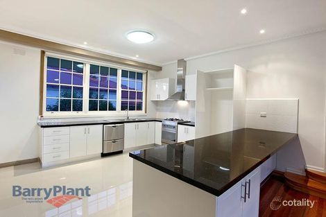 Property photo of 29 Crown Point Ridge Chirnside Park VIC 3116
