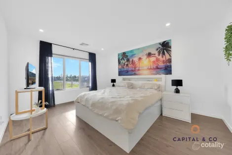 Property photo of 6 Pistacia Way Mickleham VIC 3064