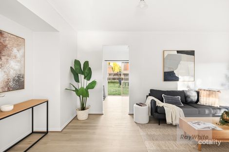 Property photo of 24 Ironbark Drive Bundoora VIC 3083