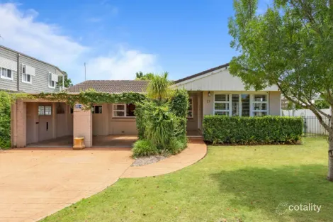 17 Crown St, Rangeville, QLD 4350