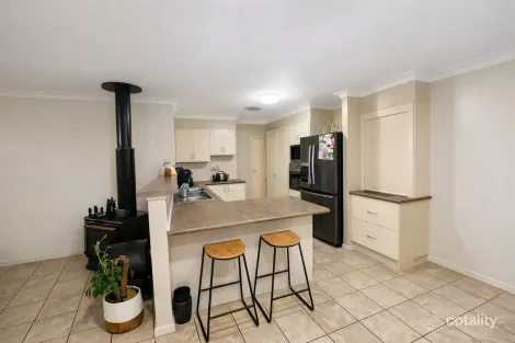 Property photo of 20 Adermann Drive Kingaroy QLD 4610