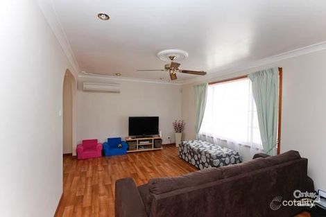 Property photo of 28 Auklet Road Mount Hutton NSW 2290