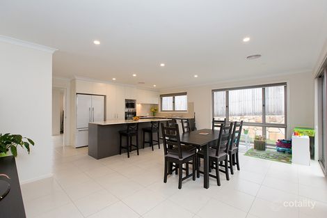 Property photo of 17 Utz Street Coombs ACT 2611