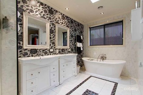 Property photo of 12 Cornwall Crescent Mount Martha VIC 3934