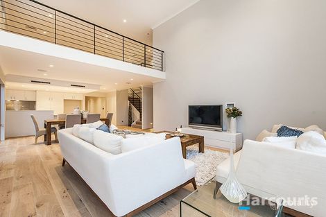 Property photo of 32 Apus Loop Waterford WA 6152