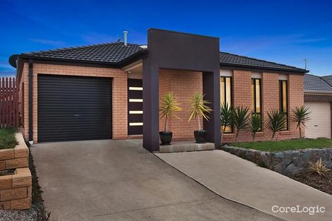 Property photo of 12 Loveday Crescent Casey ACT 2913