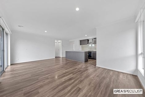 Property photo of 5 Hutton Road Werribee VIC 3030