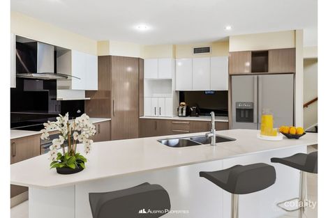 Property photo of 24 Saint Tropez Place Forest Lake QLD 4078