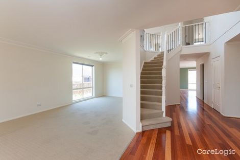 Property photo of 8 Strathallan Grove Craigieburn VIC 3064