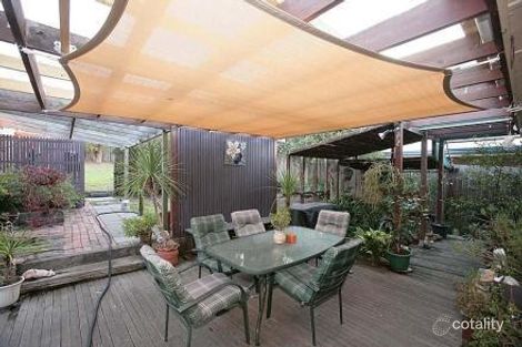 Property photo of 15 Willonga Street Strathmore VIC 3041