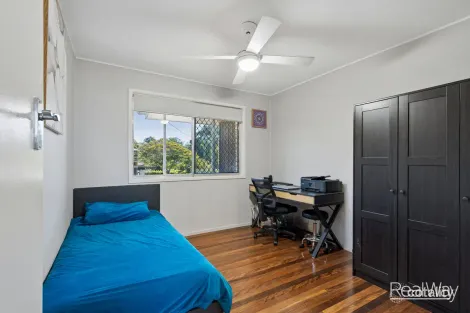 Property photo of 9 Daisy Avenue North Ipswich QLD 4305