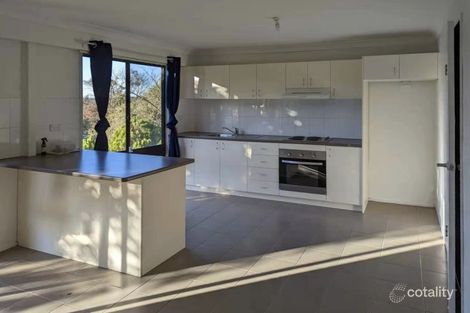Property photo of 32 Twingleton Avenue Ambarvale NSW 2560