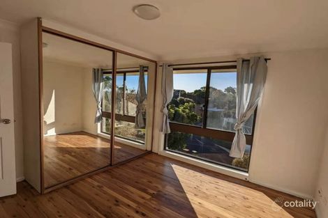 Property photo of 32 Twingleton Avenue Ambarvale NSW 2560