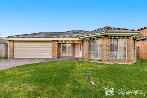 27 Violet Way, Cranbourne, VIC 3977