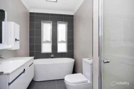 Property photo of 17 Parkview Avenue Picnic Point NSW 2213