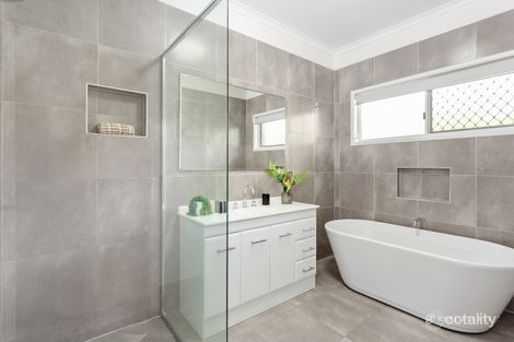 Property photo of 3 Housden Place Taranganba QLD 4703