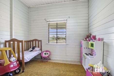 Property photo of 11 Bridge Street Berserker QLD 4701