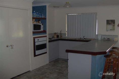 Property photo of 2 Chapman Close Australind WA 6233
