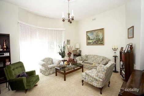 Property photo of 2 Downshire Road Elsternwick VIC 3185
