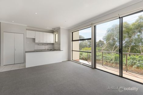 Property photo of 4/30 Diamond Boulevard Greensborough VIC 3088